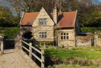 Old English House Free Stock Photo - Public Domain Pictures