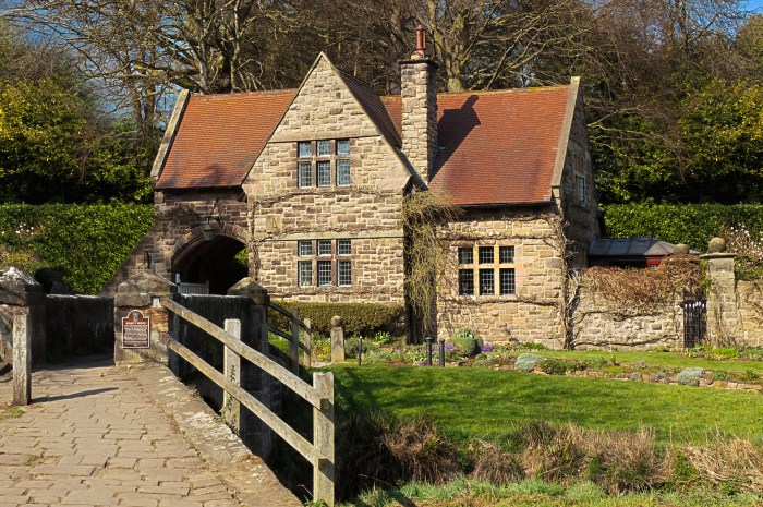 Old English House Free Stock Photo - Public Domain Pictures